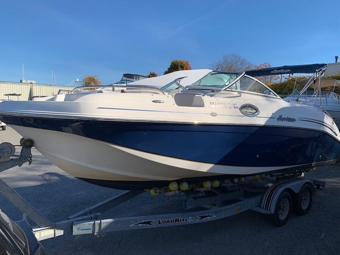 2006 Hurricane 25' DC Photo 2 sur 31