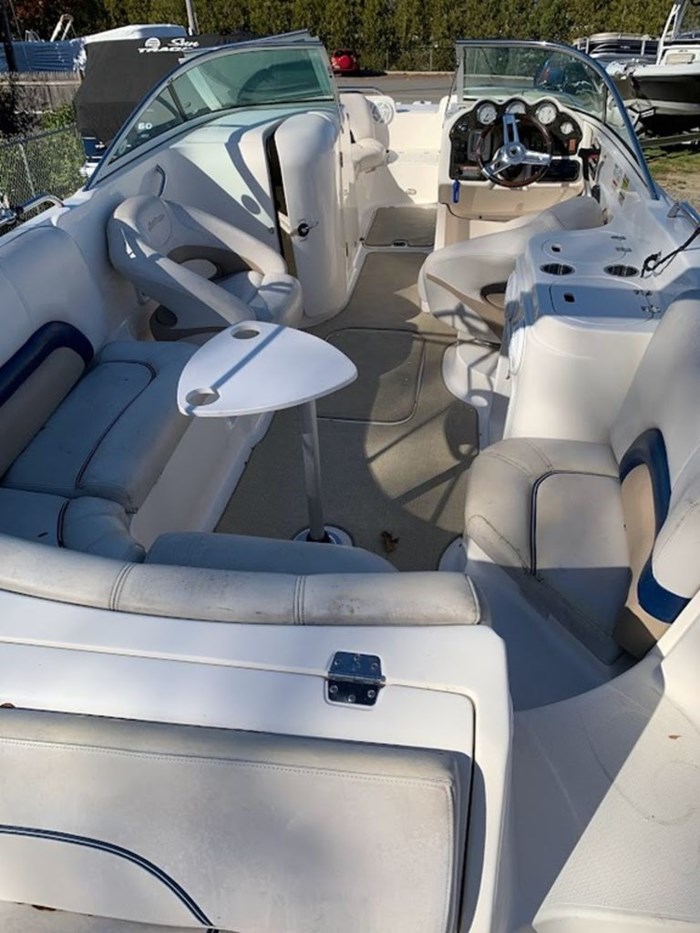 2006 Hurricane 25' DC Photo 20 sur 31