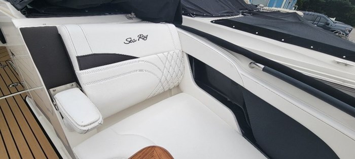 2025 Sea Ray 260 SLX Photo 26 sur 33