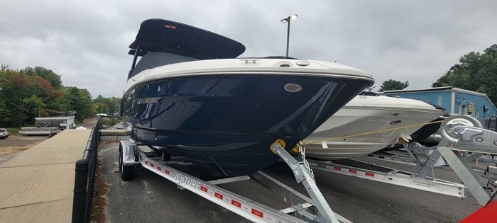2025 Sea Ray 260 SLX Photo 2 sur 33