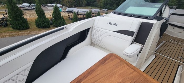 2025 Sea Ray 260 SLX Photo 27 sur 33