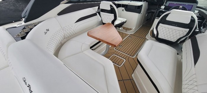 2025 Sea Ray 260 SLX Photo 4 sur 33