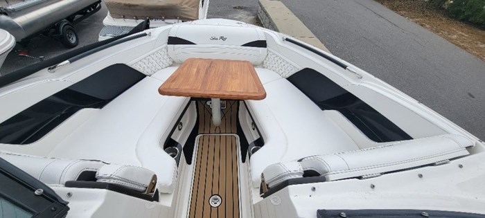 2025 Sea Ray 260 SLX Photo 23 sur 33