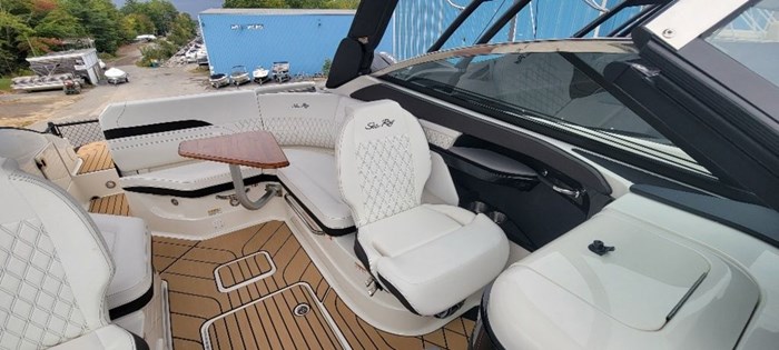 2025 Sea Ray 260 SLX Photo 30 sur 33