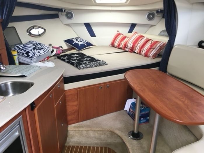 2010 Bayliner 335 SB Photo 13 sur 20
