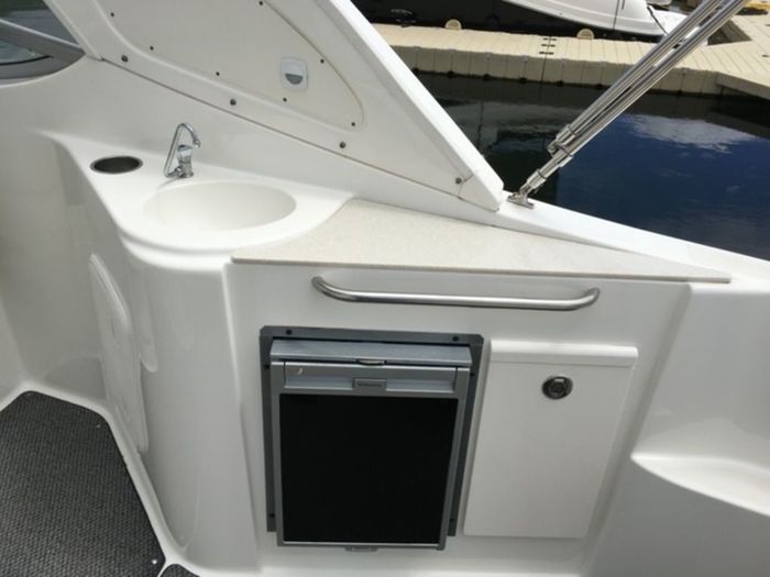 2010 Bayliner 335 SB Photo 6 sur 20
