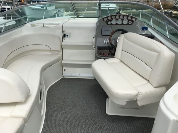 2010 Bayliner 335 SB Photo 7 sur 20