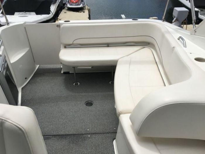 2010 Bayliner 335 SB Photo 4 sur 20