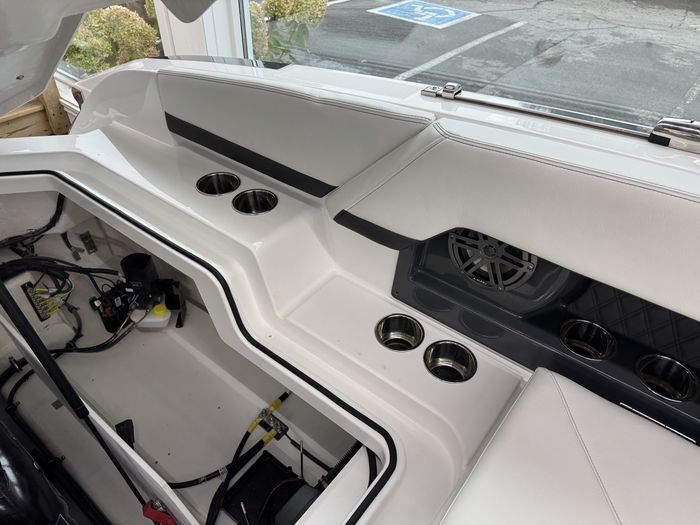 2025 Cobalt R4 Photo 35 sur 40