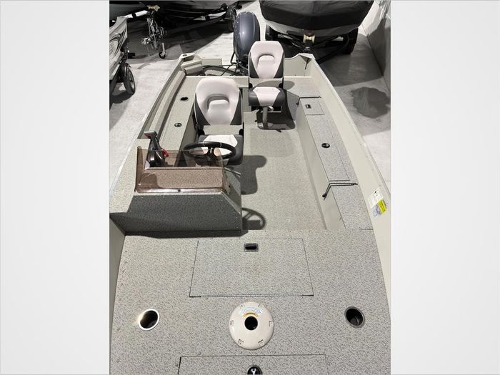 2023 Smoker Craft Angler / Patriot 16 SC Photo 14 of 16