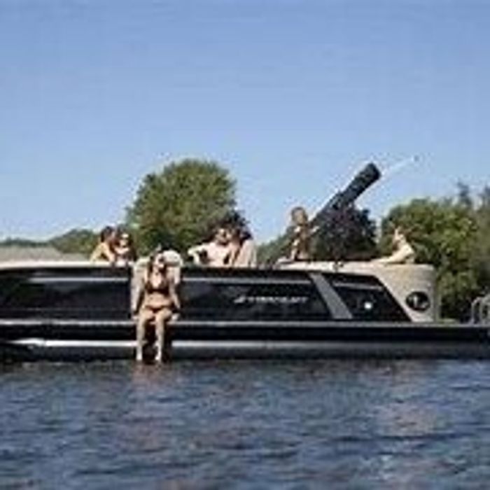 2024 Starcraft MX 25 Q DC W/300 HP YAMAHA Photo 12 of 12