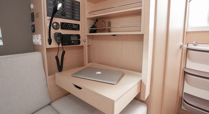 2024 Beneteau 30.1 Photo 7 of 11