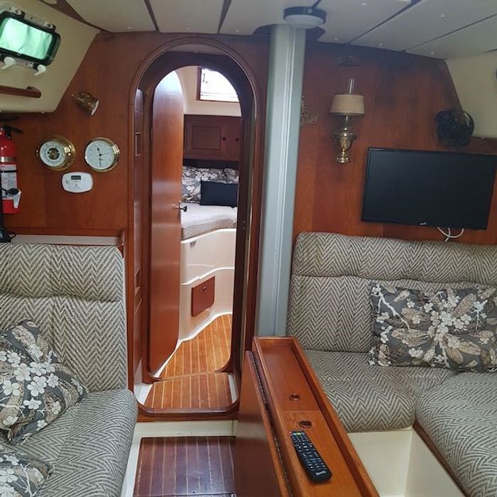 1982 CS Yachts CS 36 Traditional Photo 23 of 32