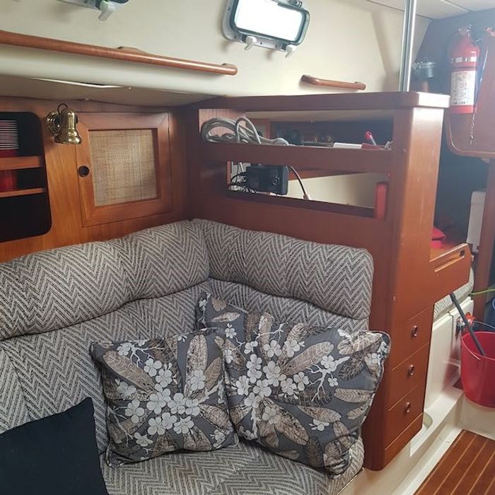 1982 CS Yachts CS 36 Traditional Photo 20 of 32