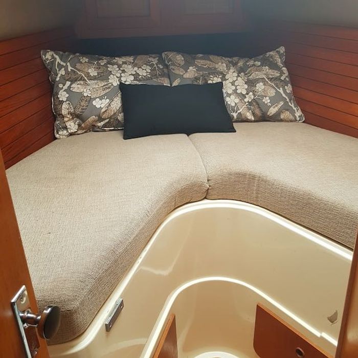 1982 CS Yachts CS 36 Traditional Photo 27 of 32