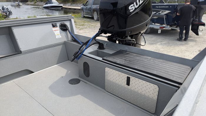 2026 Smoker Craft Pro Sportsman 1872 DC Black Suzuki DF115 Photo 9 sur 31
