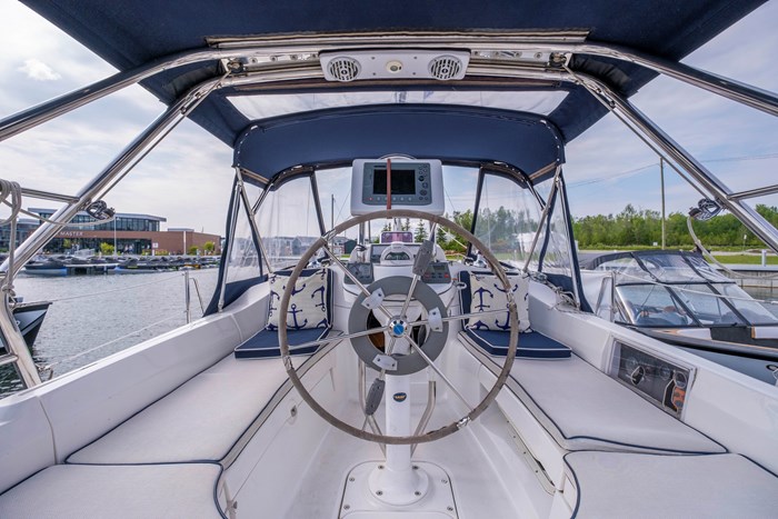 2007 Hunter 33 Photo 7 sur 27