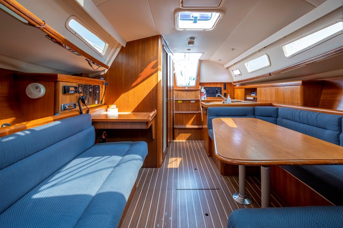 2007 Hunter 33 Photo 16 sur 27