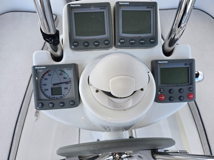 2007 Hunter 33 Photo 9 sur 27