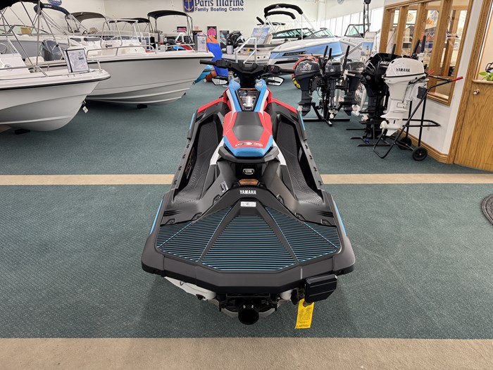 2025 Yamaha WaveRunner® JetBlaster® DLX 3-Up Photo 4 of 21