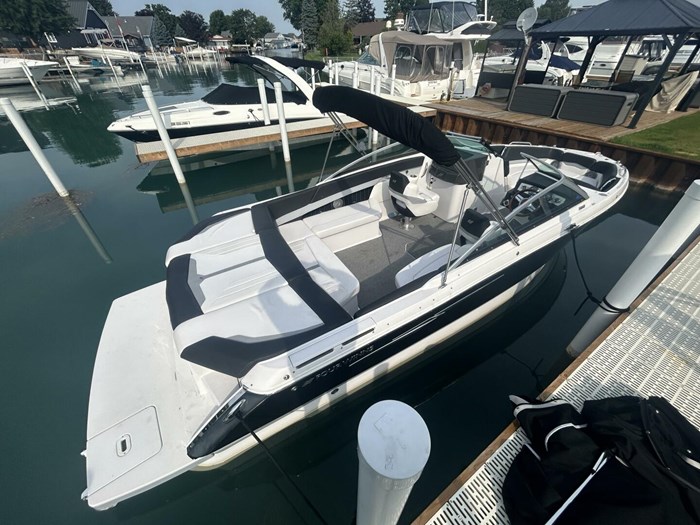 2013 Four Winns H260 Photo 14 sur 32