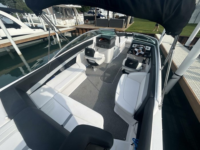 2013 Four Winns H260 Photo 17 sur 32