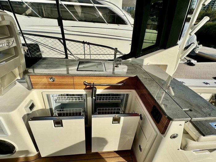 2022 Boston Whaler 405 Conquest Photo 26 sur 42
