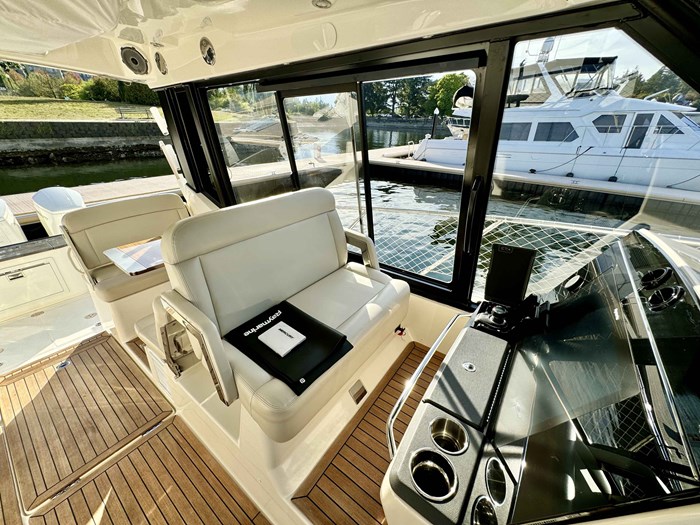 2022 Boston Whaler 405 Conquest Photo 20 sur 42