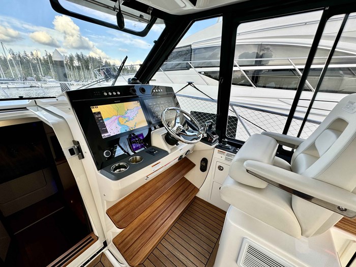 2022 Boston Whaler 405 Conquest Photo 13 sur 42
