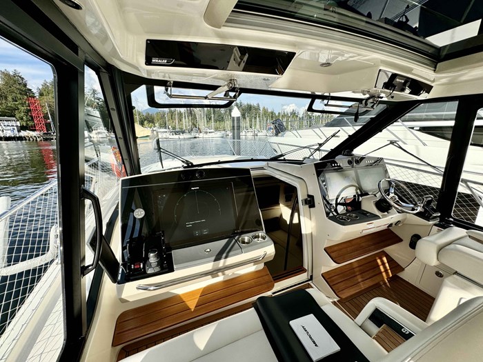2022 Boston Whaler 405 Conquest Photo 21 sur 42