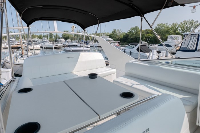 1999 Carver 350 Mariner Photo 14 sur 19