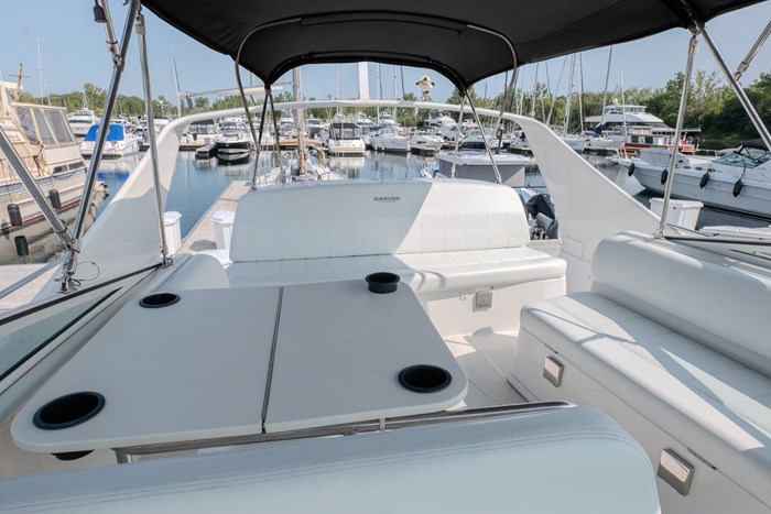 1999 Carver 350 Mariner Photo 15 sur 19