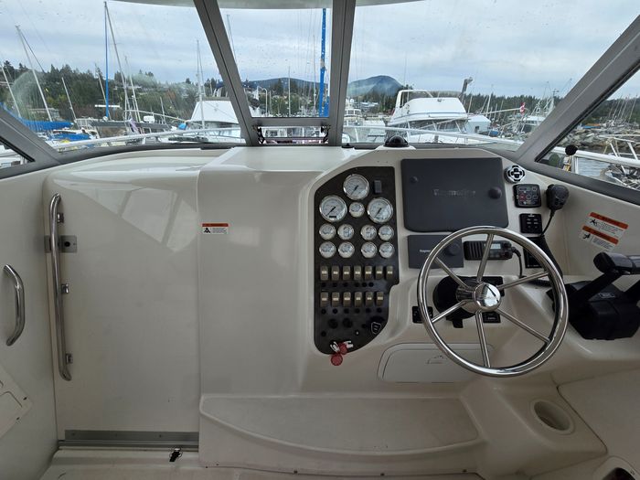 2005 Seaswirl Striper 2901 Photo 11 of 25