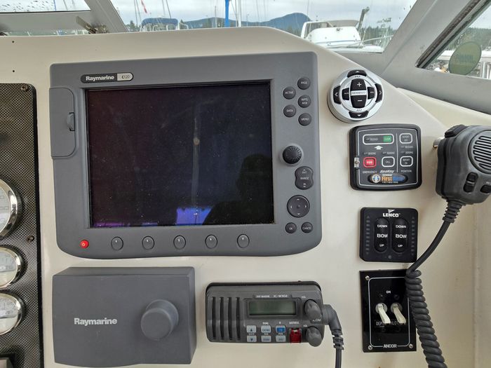 2005 Seaswirl Striper 2901 Photo 12 of 25