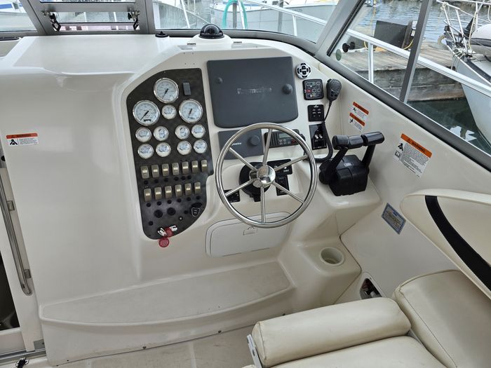 2005 Seaswirl Striper 2901 Photo 6 of 25