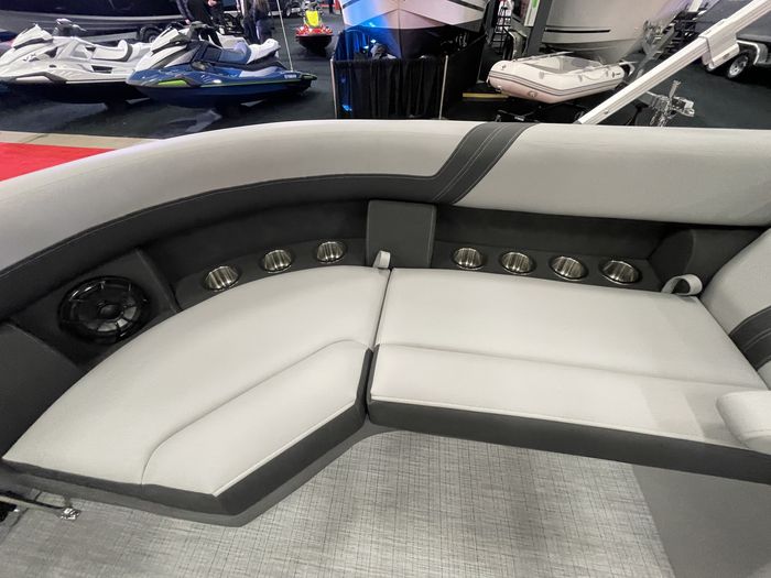 Berkshire 24 CL CTS withi Double Bimini and Mercury 115 2024 New Boat for Sale in Halifax, Nova