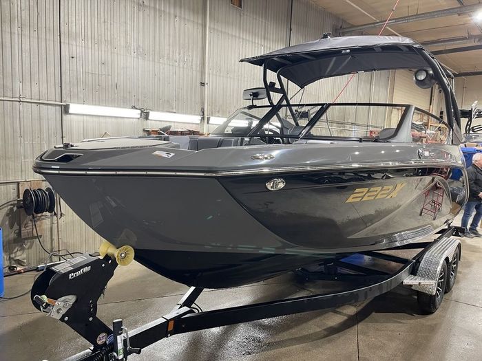 2025 Yamaha 222XE Photo 2 sur 30