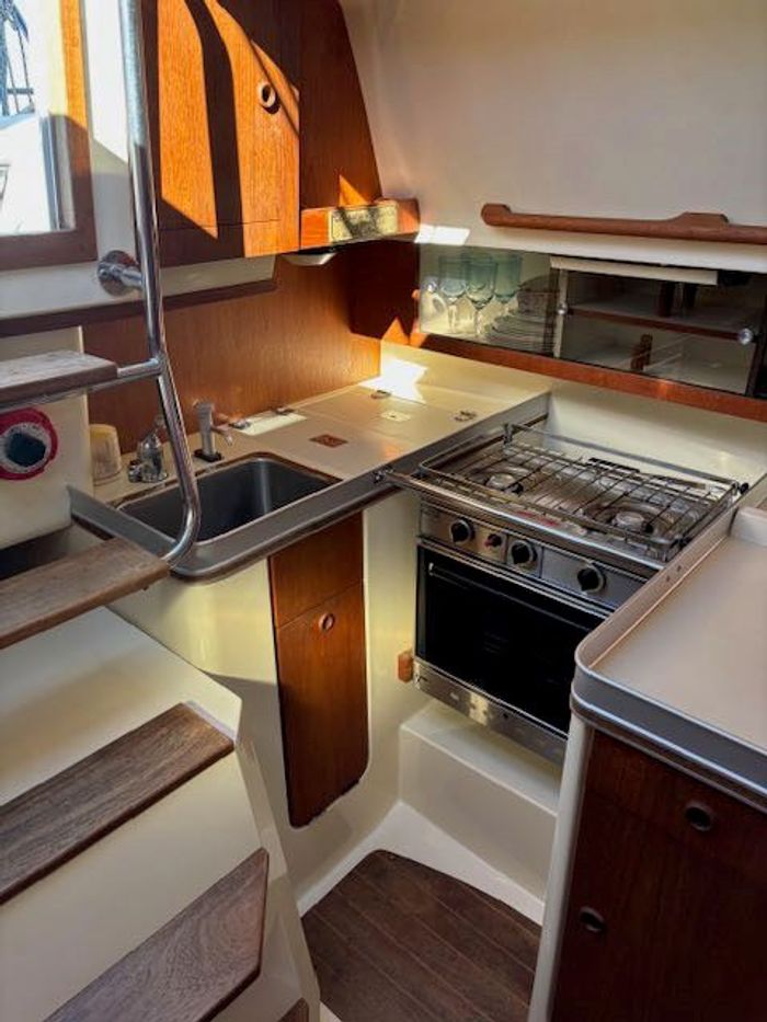 CS Yachts CS 30 - 1986 1986 Used Boat for Sale in Wiarton, Ontario ...