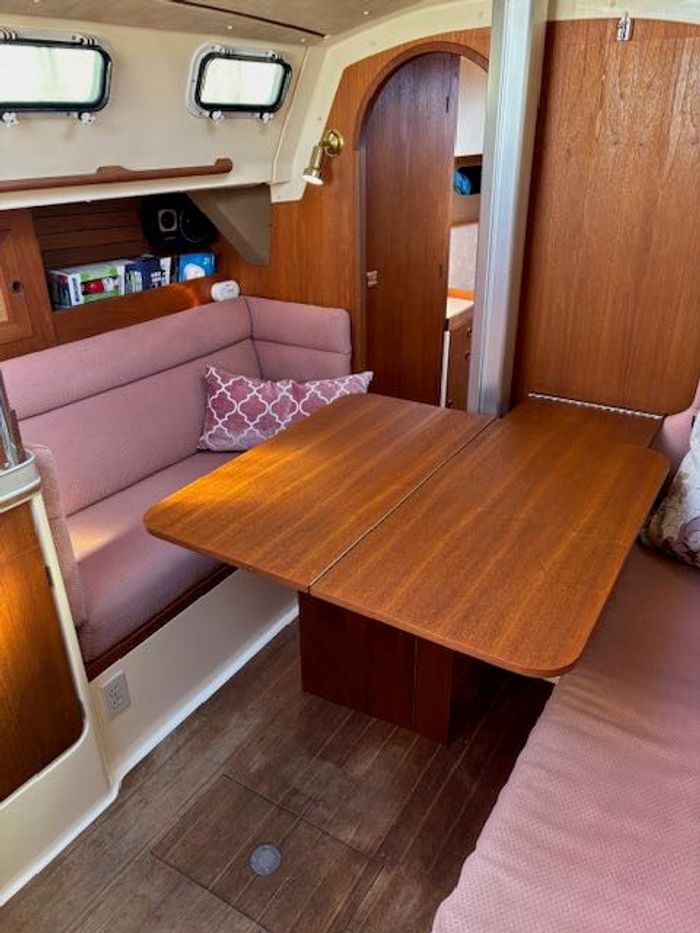 CS Yachts CS 30 - 1986 1986 Used Boat for Sale in Wiarton, Ontario ...