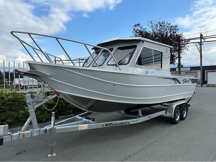 2026 Weldcraft 240 Ocean King Photo 2 of 14