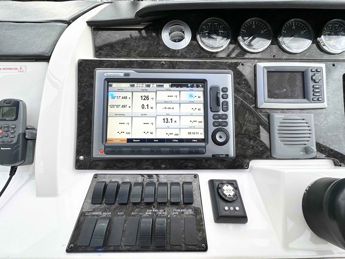 2012 Sea Ray 450 Sedan Bridge Photo 43 sur 52
