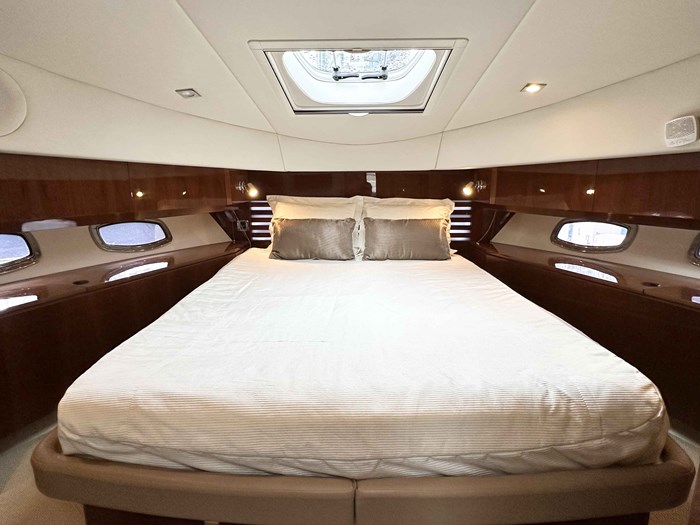 2012 Sea Ray 450 Sedan Bridge Photo 23 sur 52