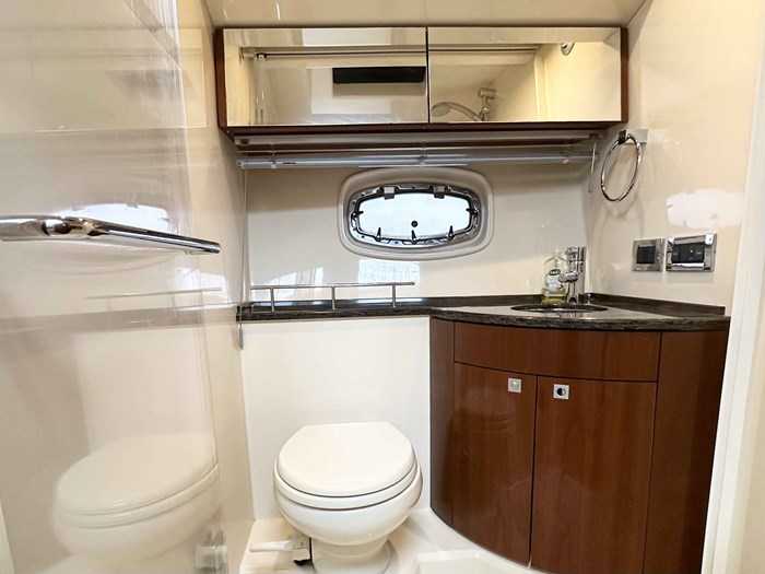 2012 Sea Ray 450 Sedan Bridge Photo 33 sur 52