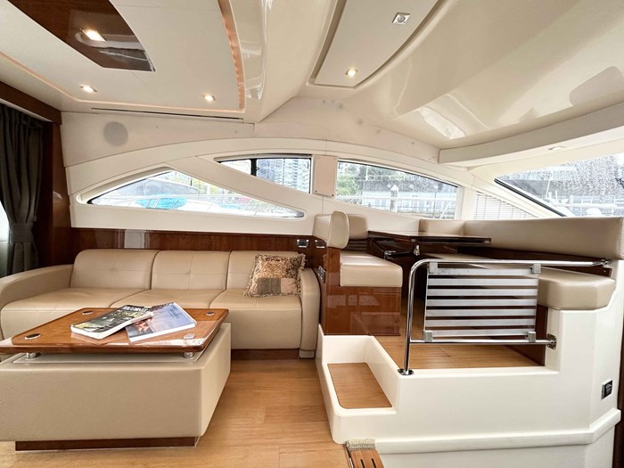 2012 Sea Ray 450 Sedan Bridge Photo 35 sur 52