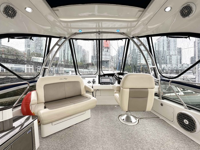 2012 Sea Ray 450 Sedan Bridge Photo 39 sur 52