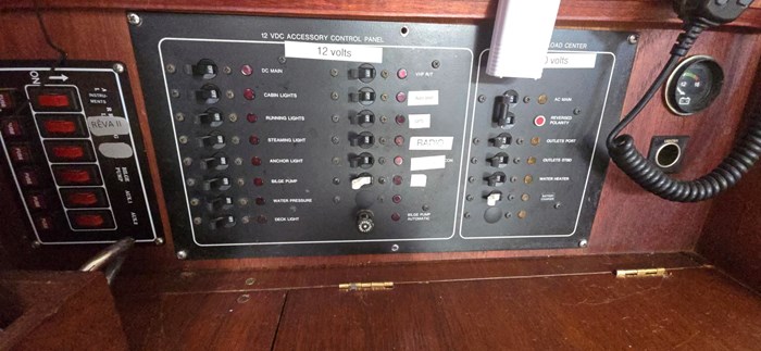 1983 Hunter 34 Photo 14 sur 48