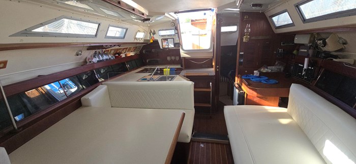 1983 Hunter 34 Photo 25 sur 48