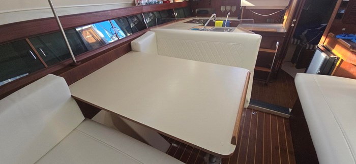 1983 Hunter 34 Photo 26 sur 48