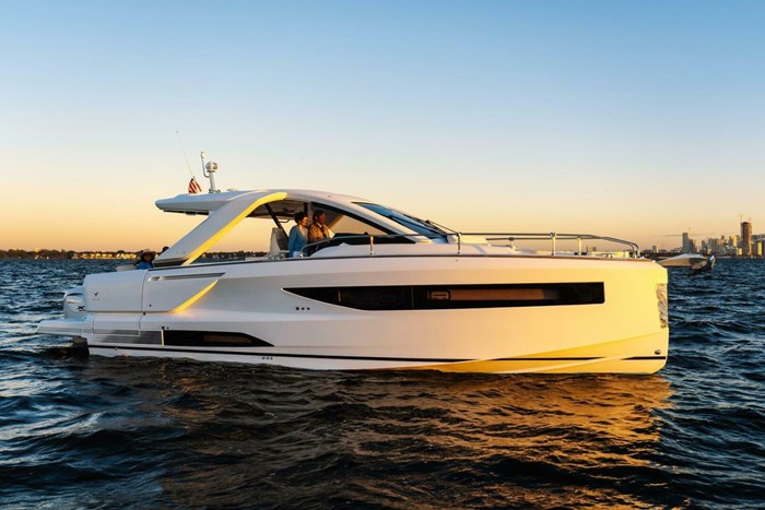 2025 Jeanneau DB/37 OB Photo 1 sur 5