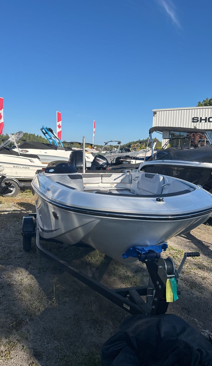 2025 Bayliner M15 Photo 5 sur 8